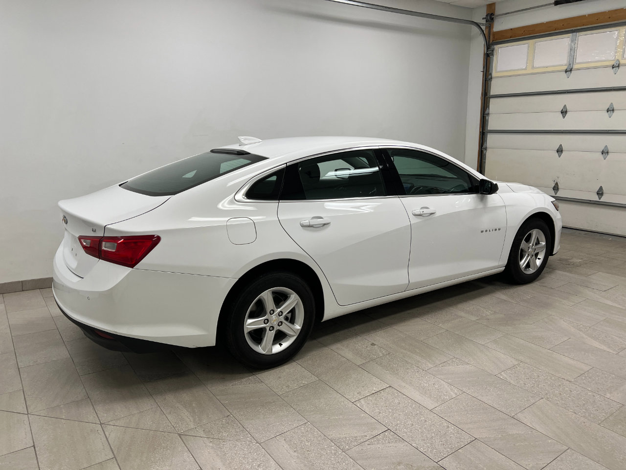 Used 2023 Chevrolet Malibu LT w/ Driver Confidence Package image 14