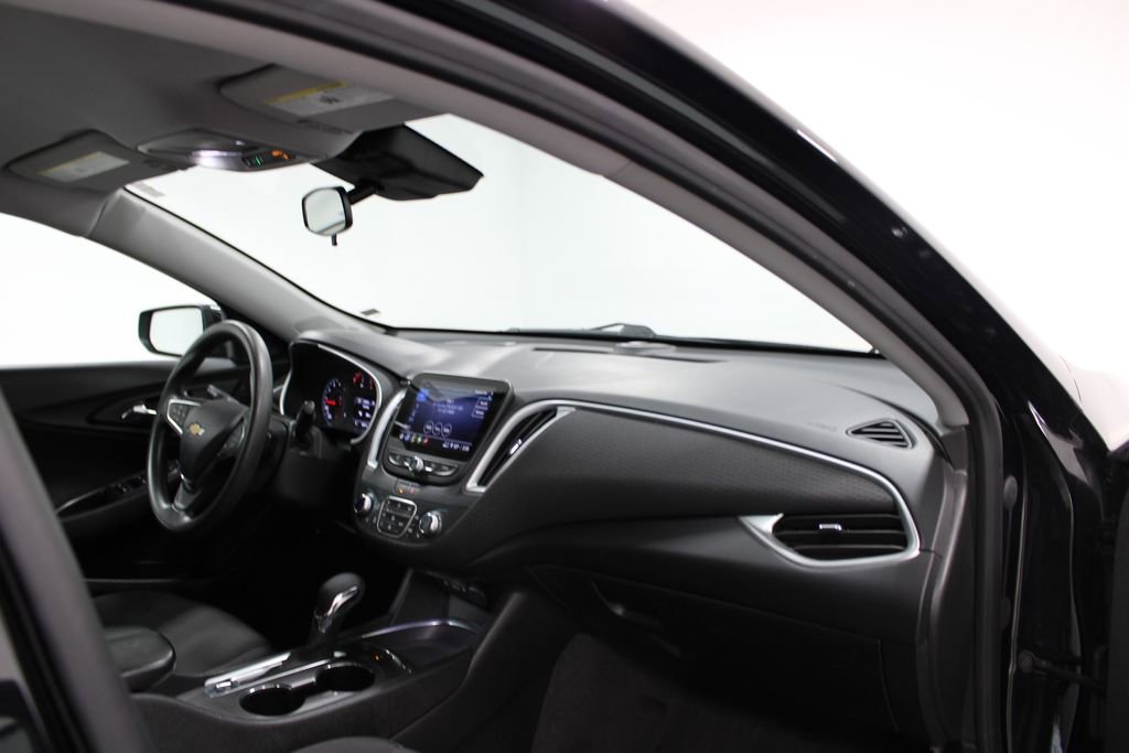 Used 2024 Chevrolet Malibu LT image 27