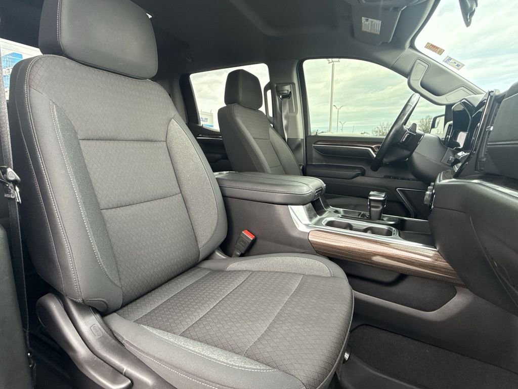 Used 2024 Chevrolet Silverado 1500 LT w/ Z71 Off-Road Package image 25