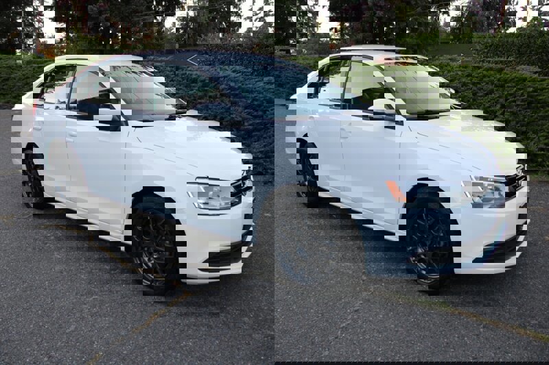 Used 2014 Volkswagen Jetta SE image 2