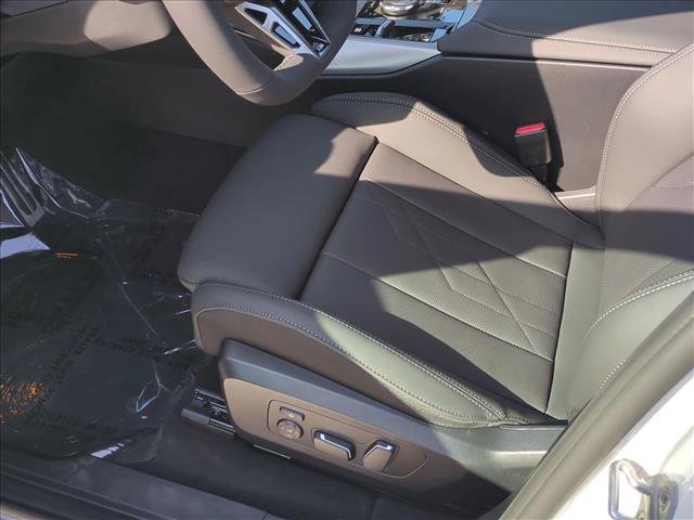 New 2026 BMW X3 xDrive30i w/ M Sport Package AWD/4WD image 4