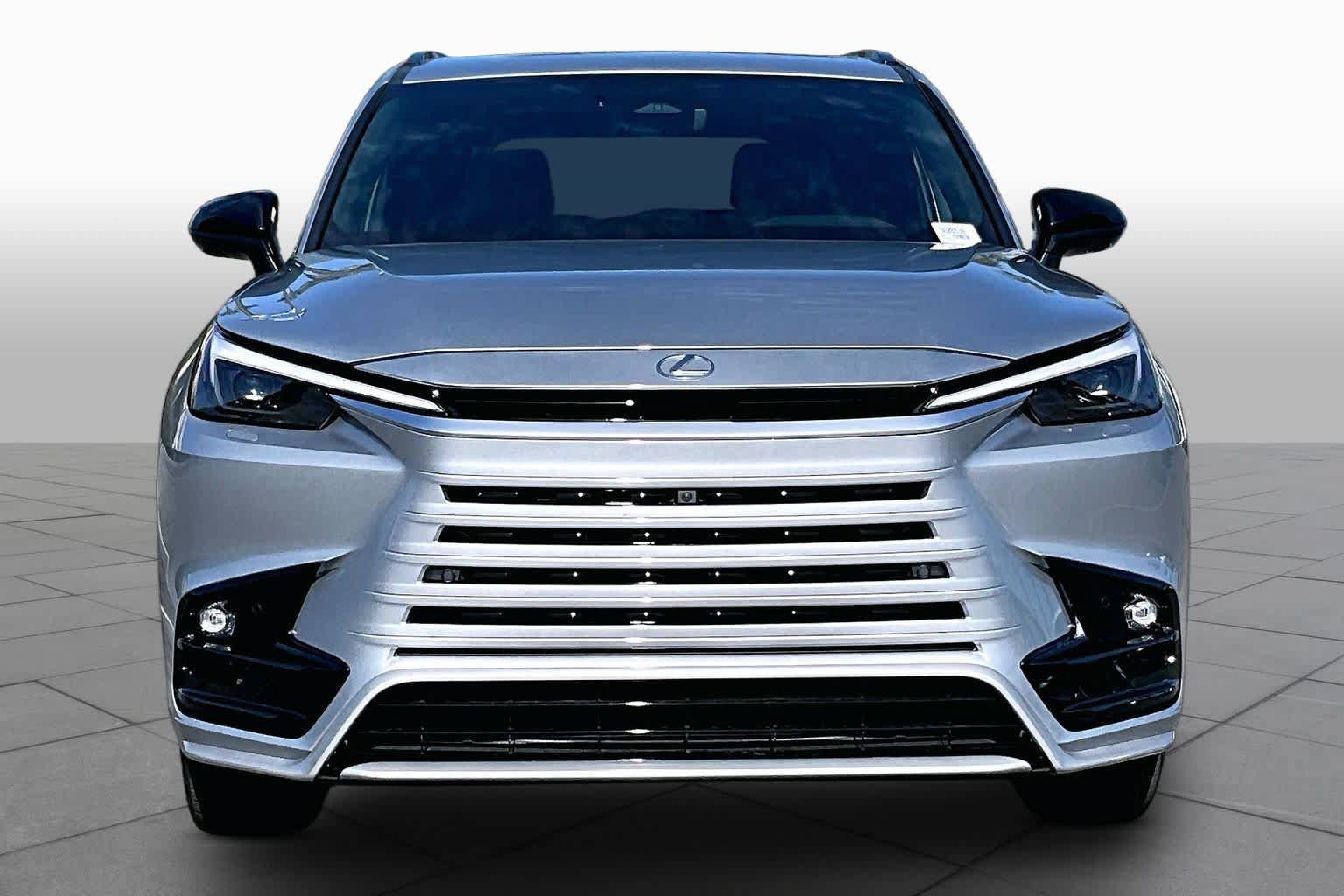 New 2026 Lexus TX 500h AWD image 3