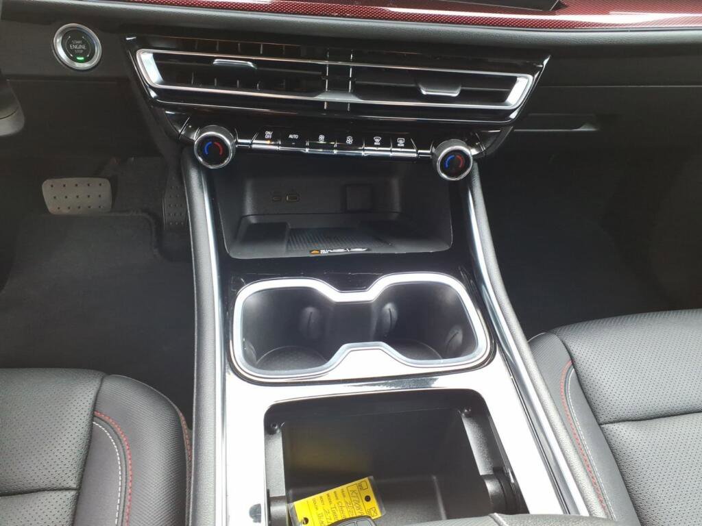 Used 2024 Chevrolet Traverse Z71 image 20