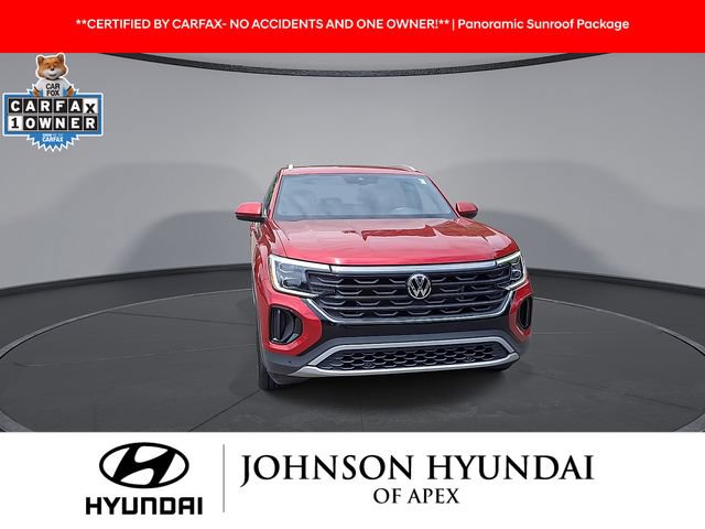 Used 2024 Volkswagen Atlas Cross Sport SE FWD image 2