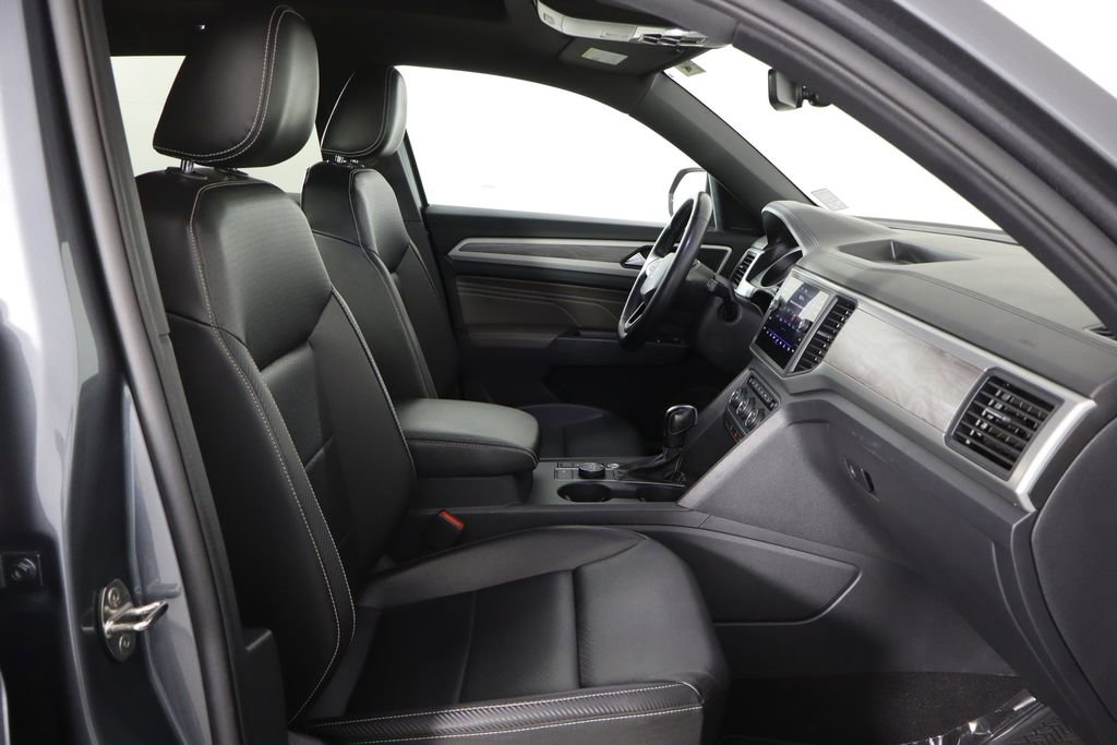 Used 2021 Volkswagen Atlas Cross Sport SE AWD/4WD image 18