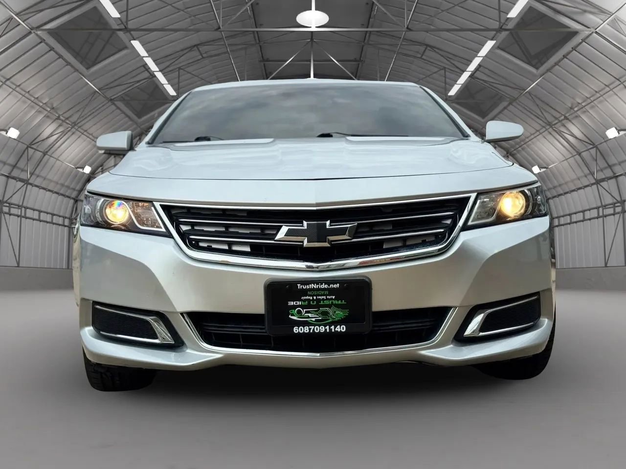 Used 2015 Chevrolet Impala LT w/ Convenience Package image 3