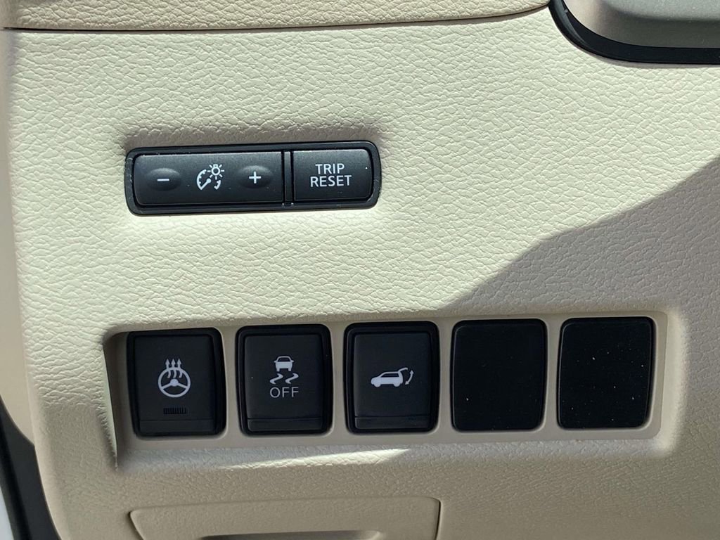 Used 2018 Nissan Murano Platinum w/ Cargo Package FWD image 31