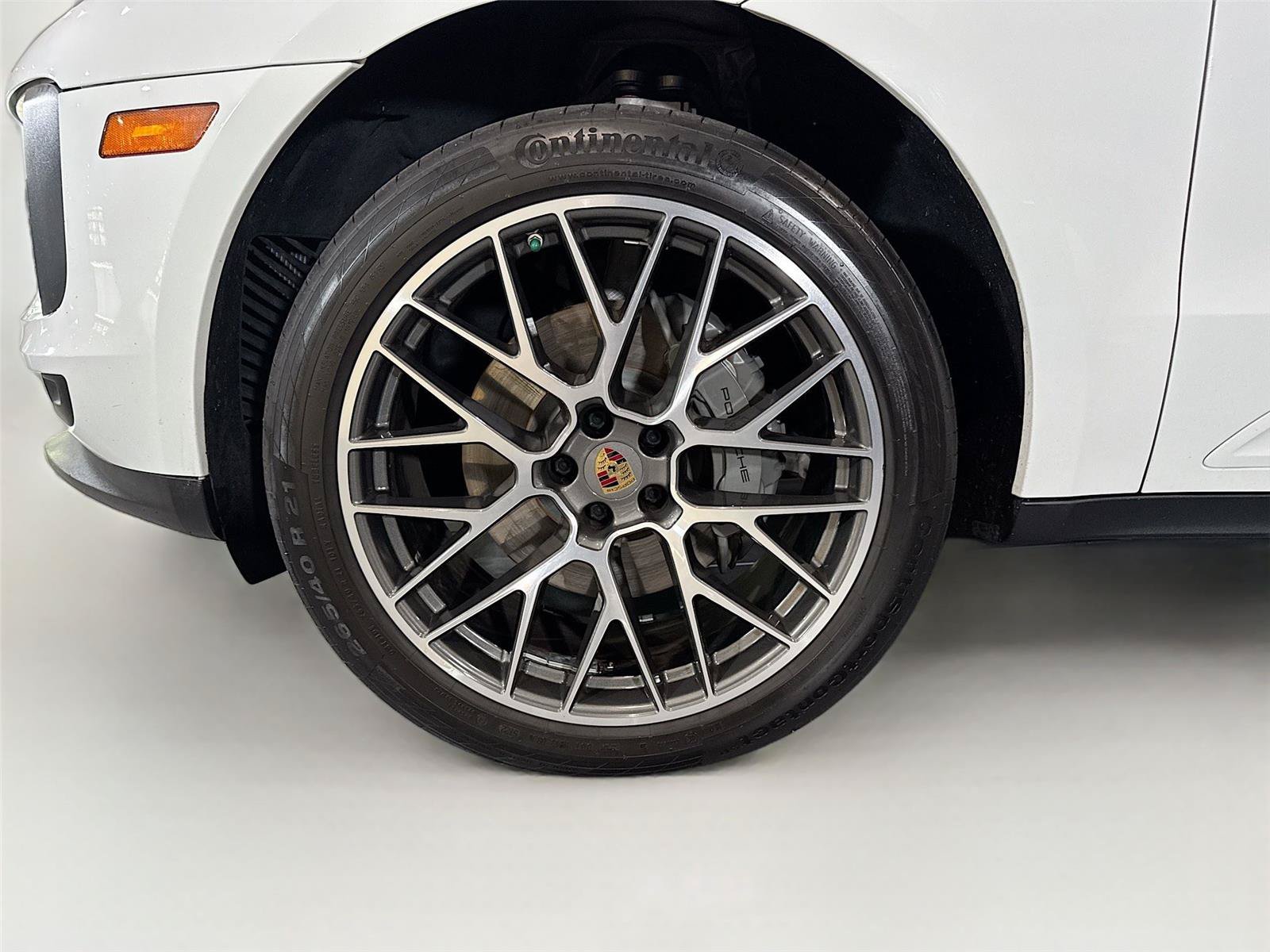 Used 2019 Porsche Macan S AWD/4WD image 32