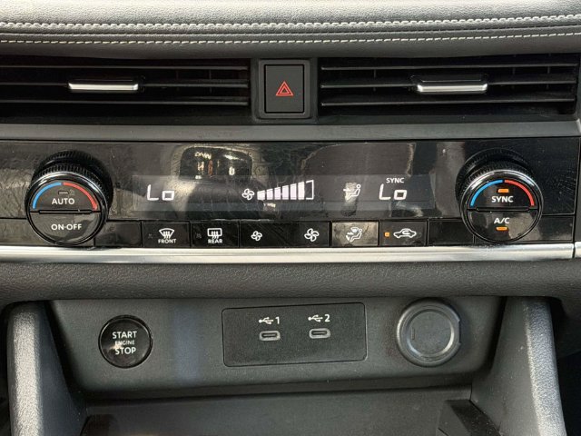 Used 2024 Nissan Rogue SV AWD/4WD image 21
