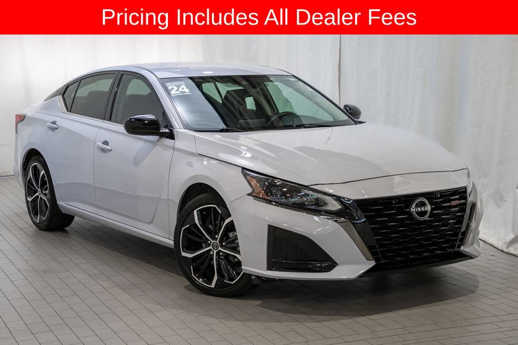 Certified 2024 Nissan Altima 2.5 SR FWD image 1