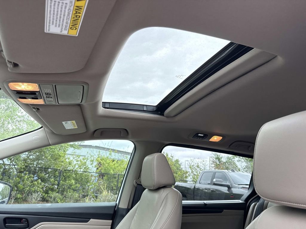 Used 2024 Honda Odyssey EX-L image 30