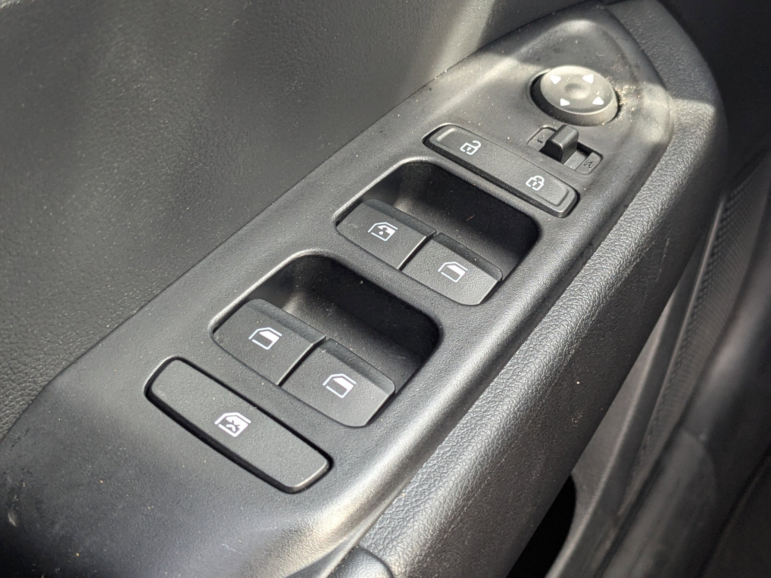 Certified 2024 Hyundai Venue Limited image 22