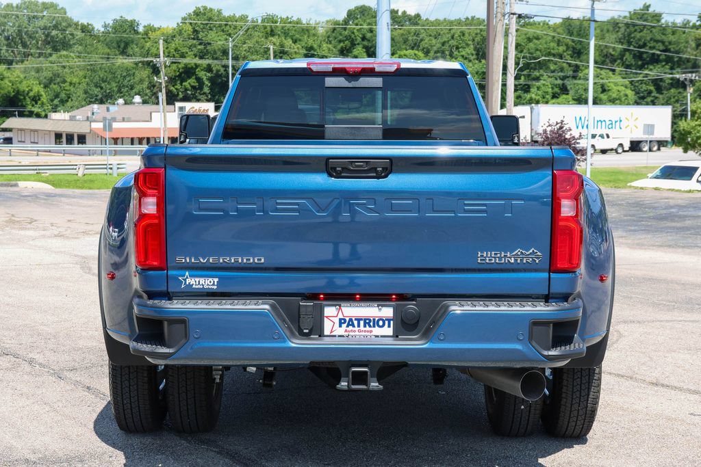 New 2026 Chevrolet Silverado 3500 High Country w/ High Country Premium Package AWD/4WD image 28