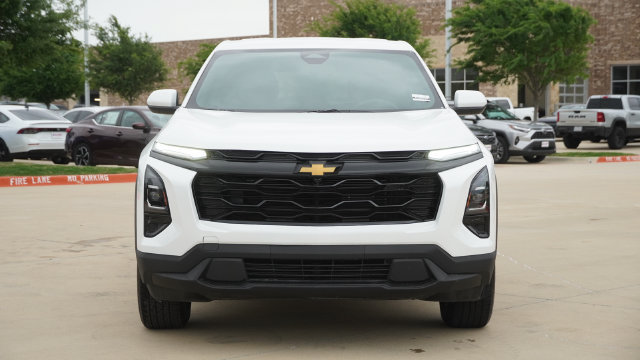 Used 2026 Chevrolet Equinox LT FWD image 2