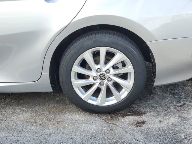 Used 2023 Toyota Camry LE w/ Convenience Package image 4