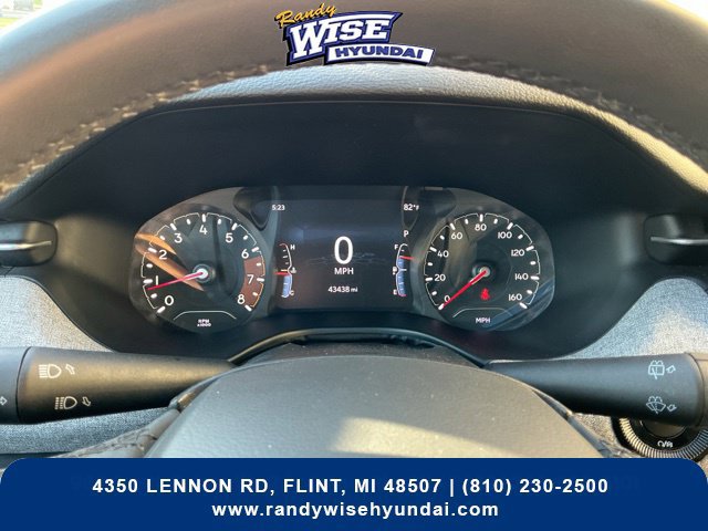 Used 2024 Jeep Compass Latitude AWD/4WD image 22