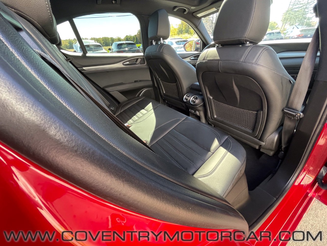 Used 2022 Alfa Romeo Stelvio Veloce image 31