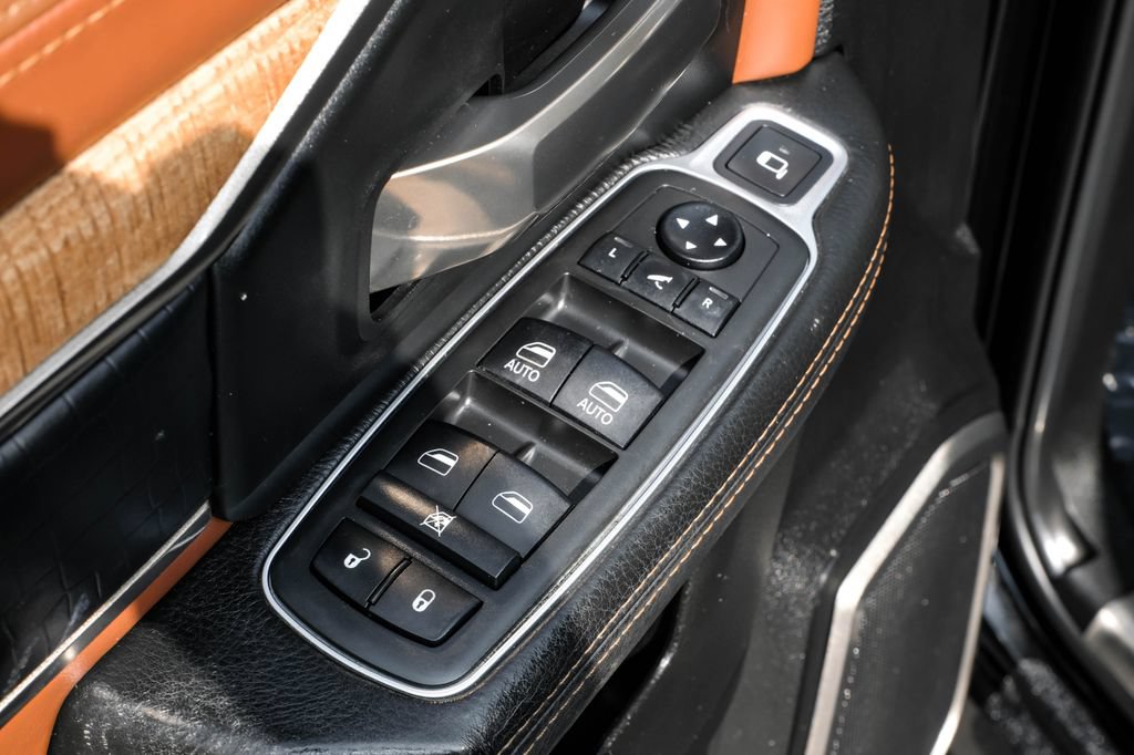 Used 2019 RAM 2500 Limited AWD/4WD image 40