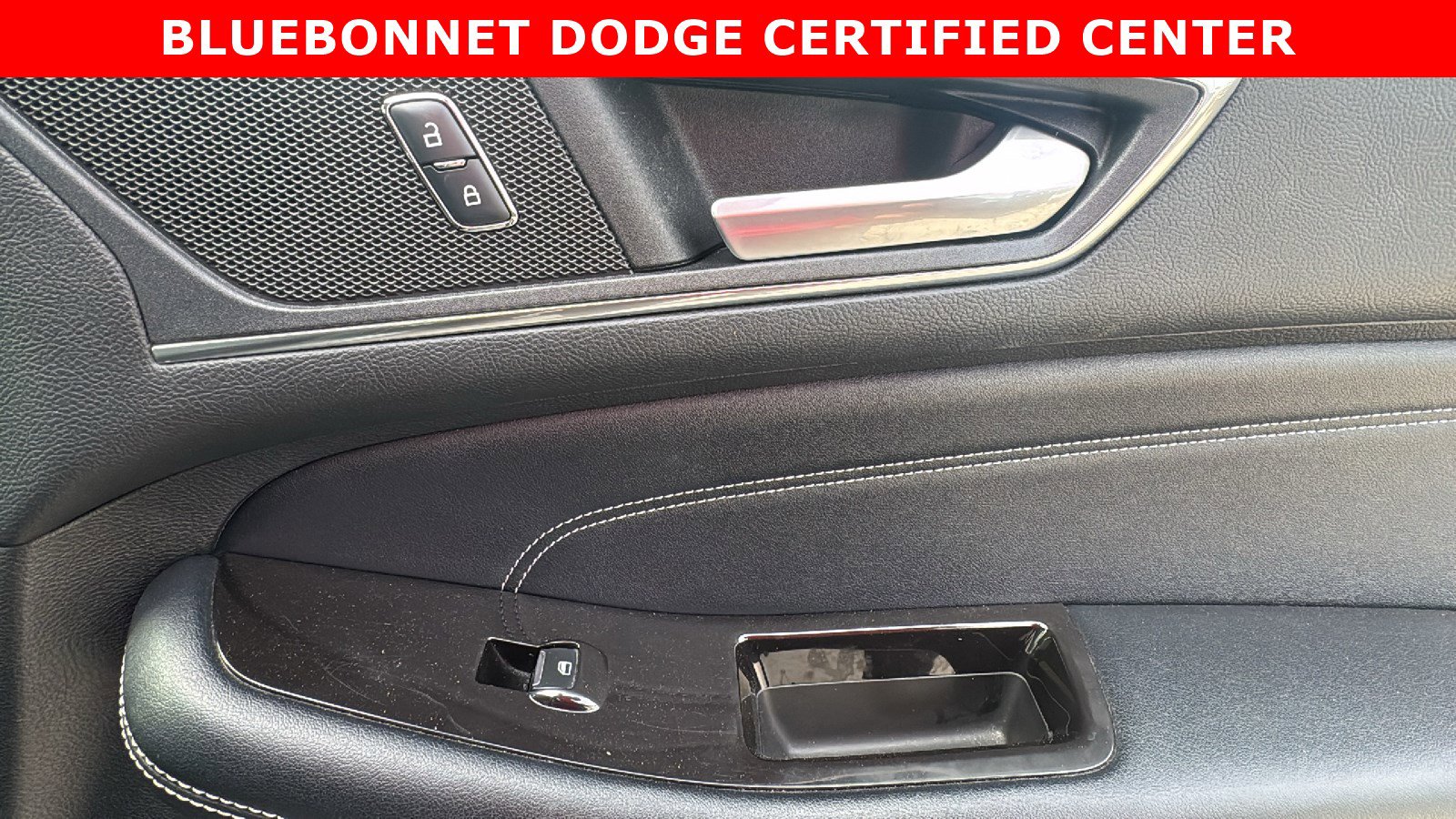 Used 2017 Ford Edge Titanium image 29