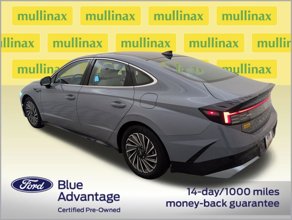 Used 2025 Hyundai Sonata Limited FWD image 10