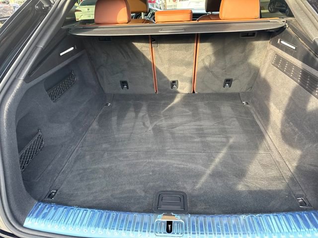 Used 2019 Audi Q8 Prestige w/ Towing Package image 28