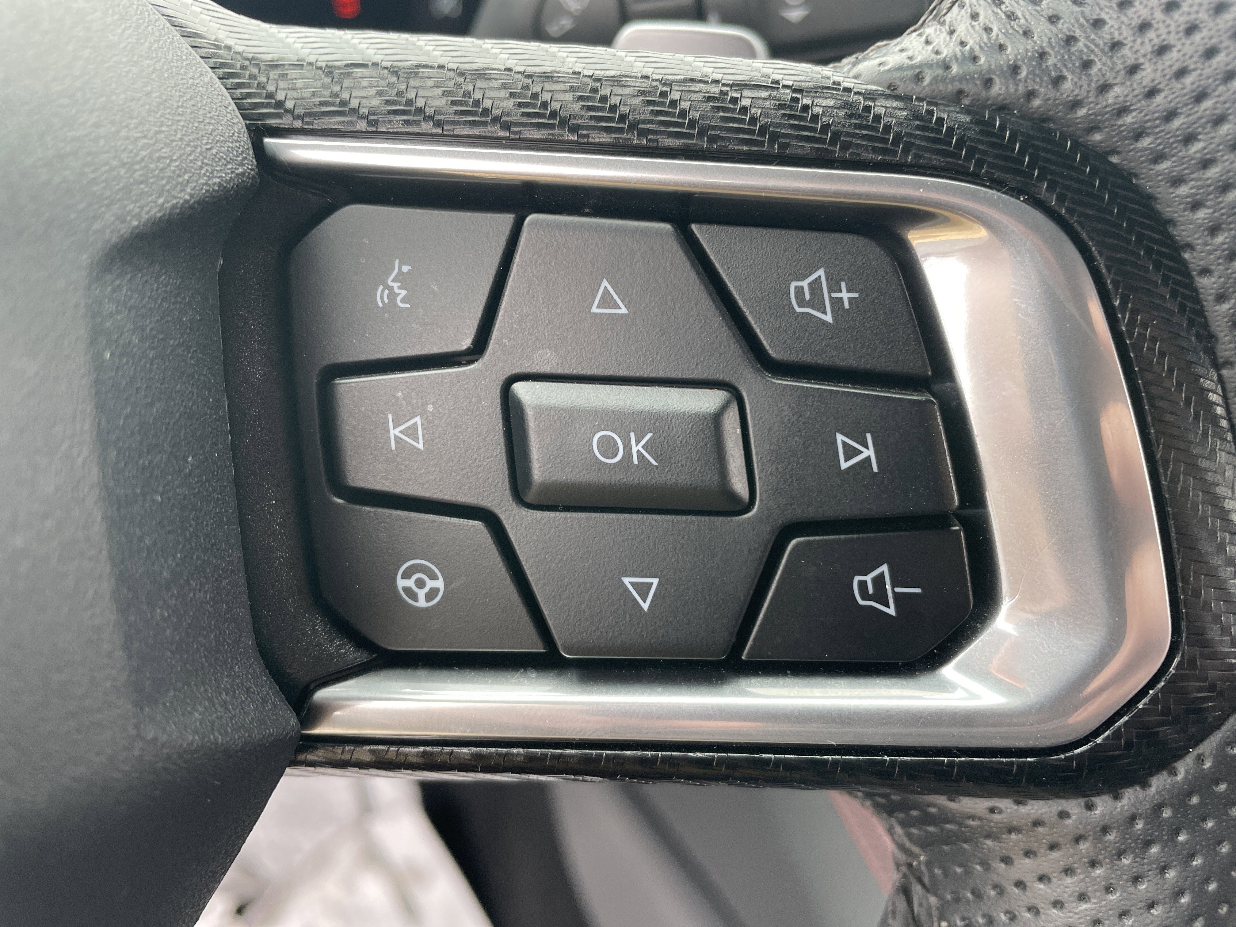 Used 2025 Ford Mustang GT Premium image 16