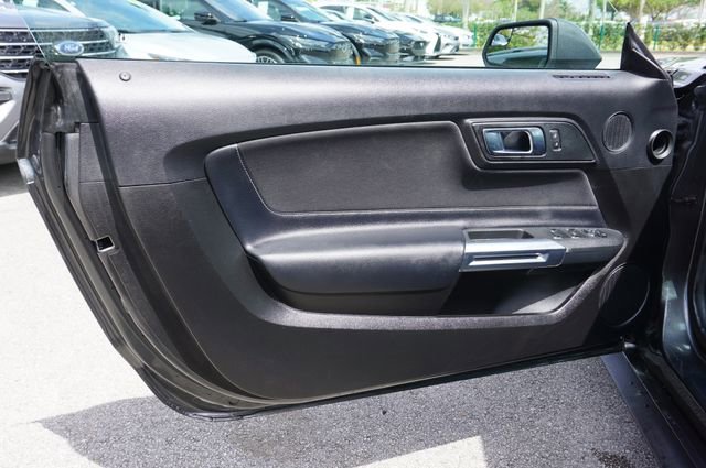 Certified 2020 Ford Mustang Convertible w/ Equipment Group 101A image 21