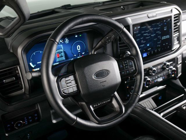 Used 2025 Ford F250 Platinum image 18