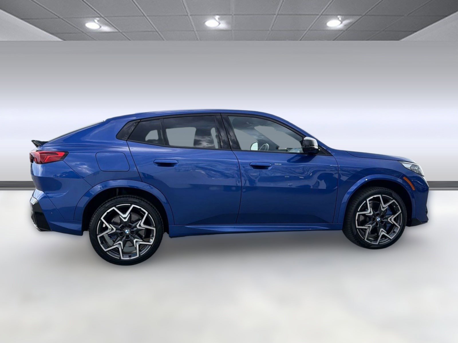 Used 2025 BMW X2 M35i image 8