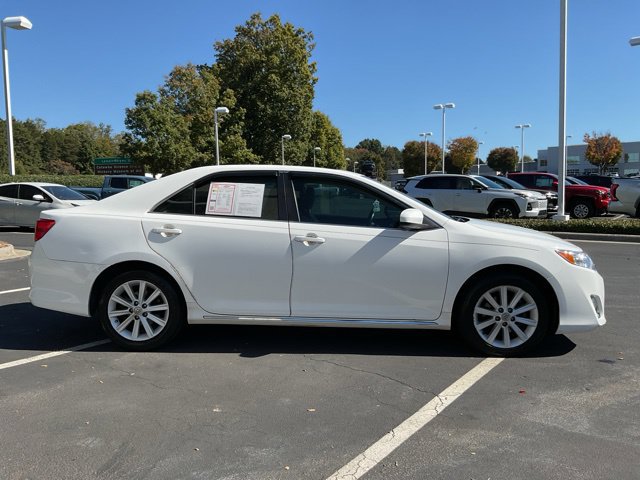 Used 2014 Toyota Camry XLE w/ Leather Package FWD image 7