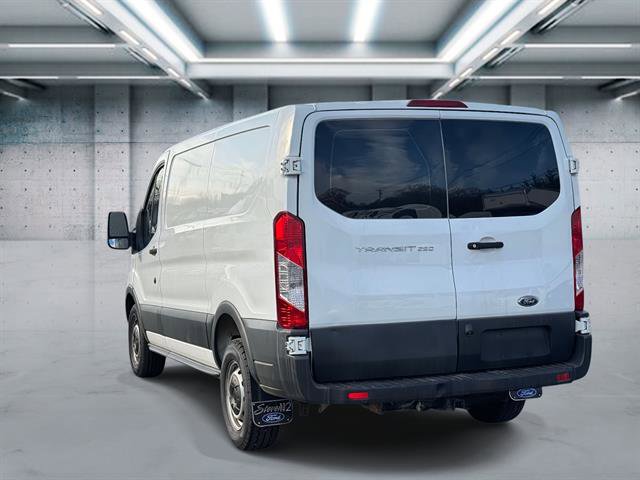 Used 2018 Ford Transit 250 130 Low Roof image 24