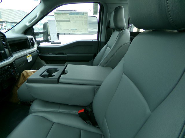 New 2025 Ford F350 XL w/ XL Chrome Package AWD/4WD image 7