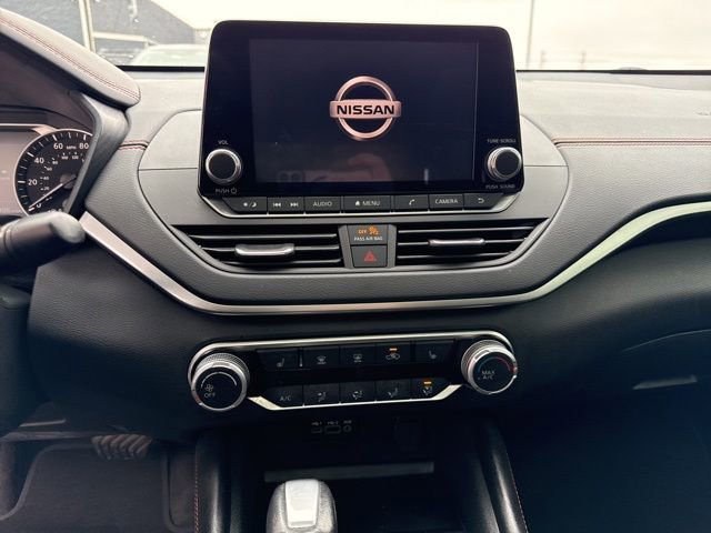 Used 2022 Nissan Altima 2.5 SR w/ Midnight Edition Package image 18