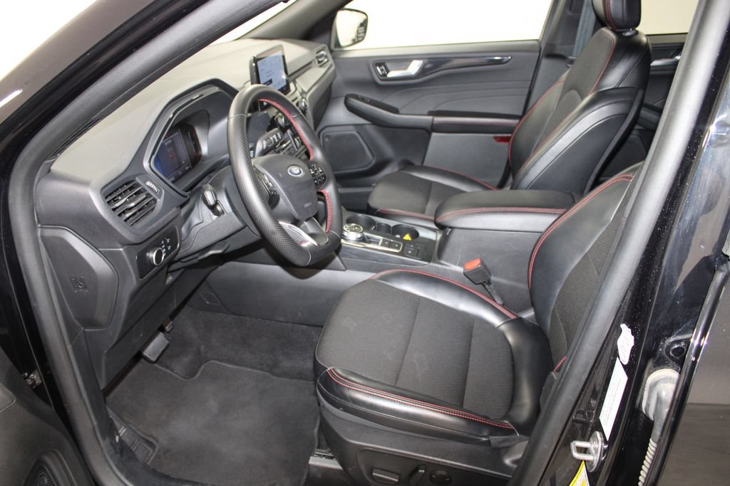 Used 2025 Ford Escape ST-Line AWD/4WD image 21