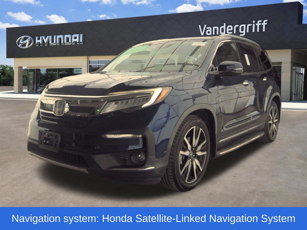 Used 2019 Honda Pilot Touring image 1