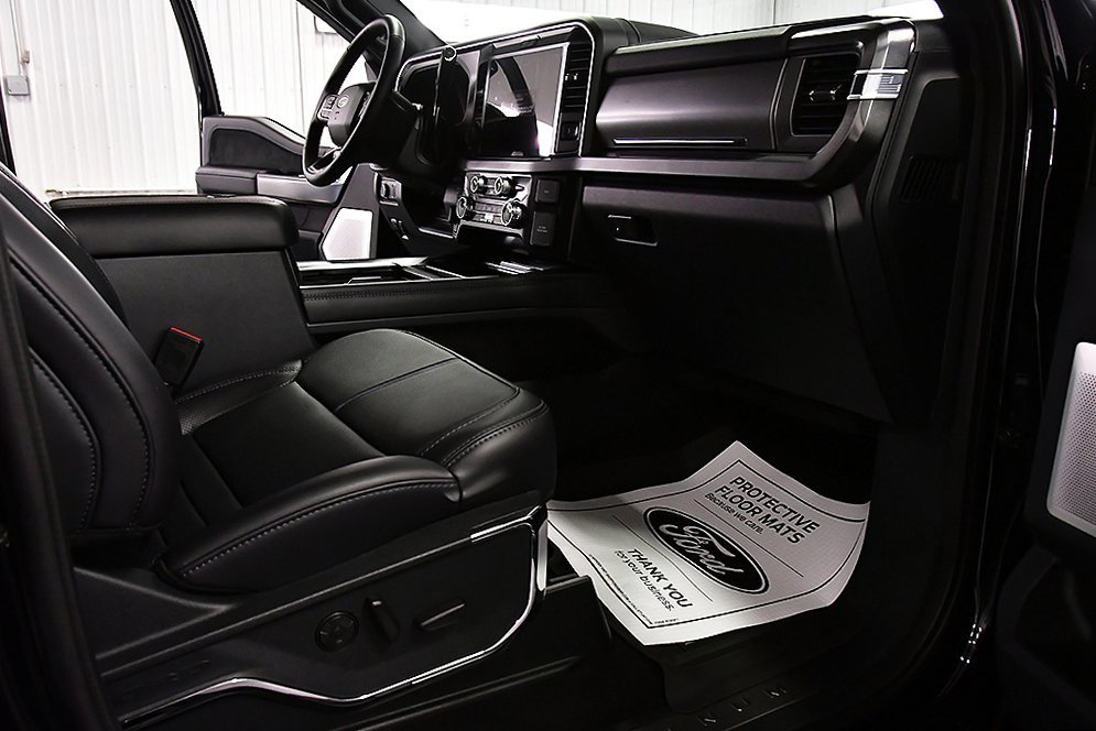 New 2025 Ford F350 Platinum w/ FX4 Off-Road Package image 30