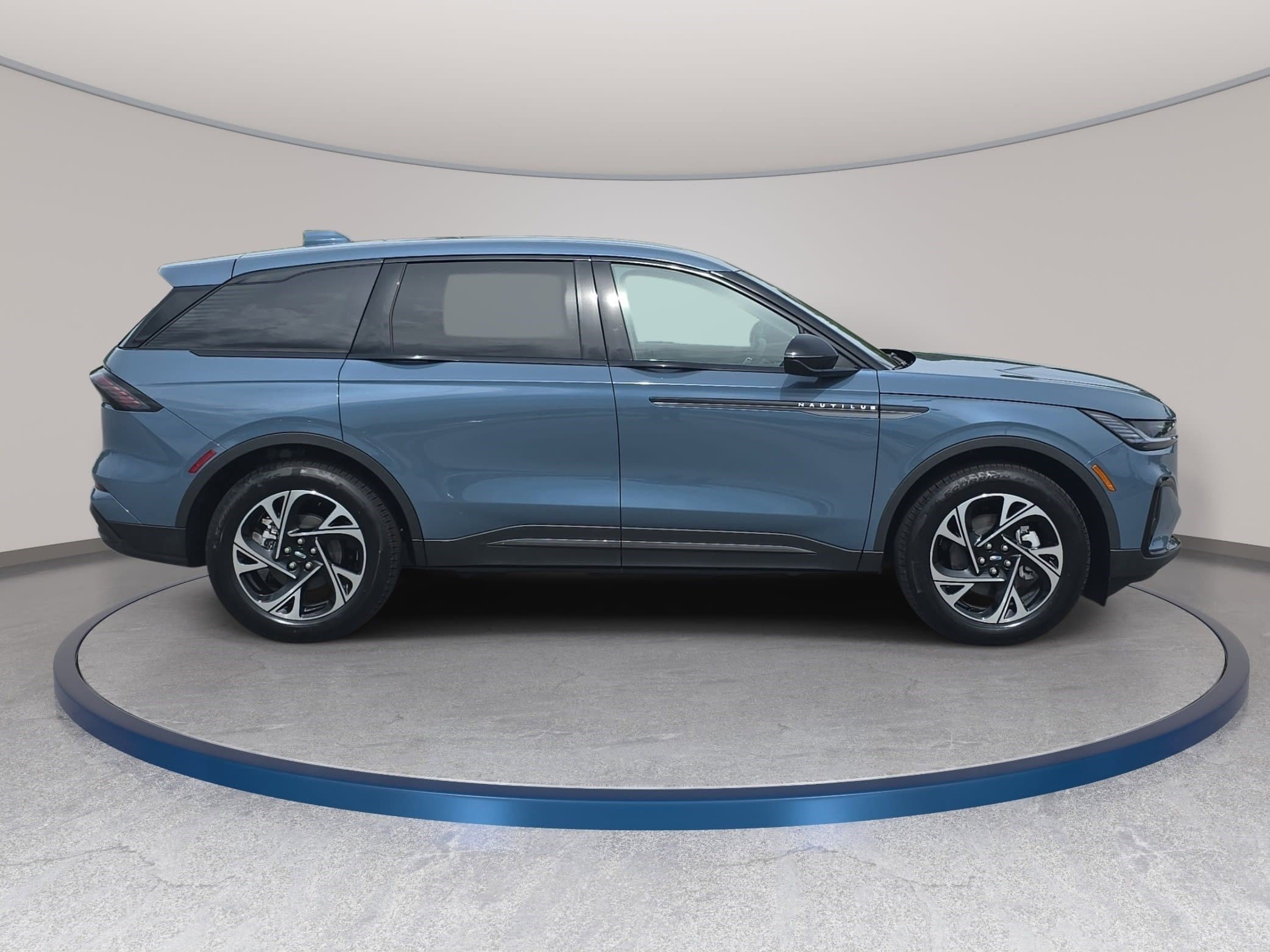 New 2026 Lincoln Nautilus Premier w/ Equipment Group 102A AWD/4WD image 4
