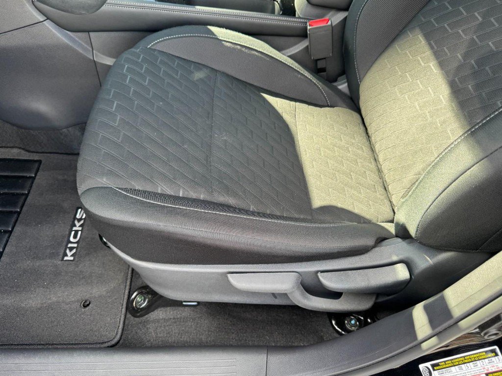 Certified 2024 Nissan Kicks SV FWD image 14