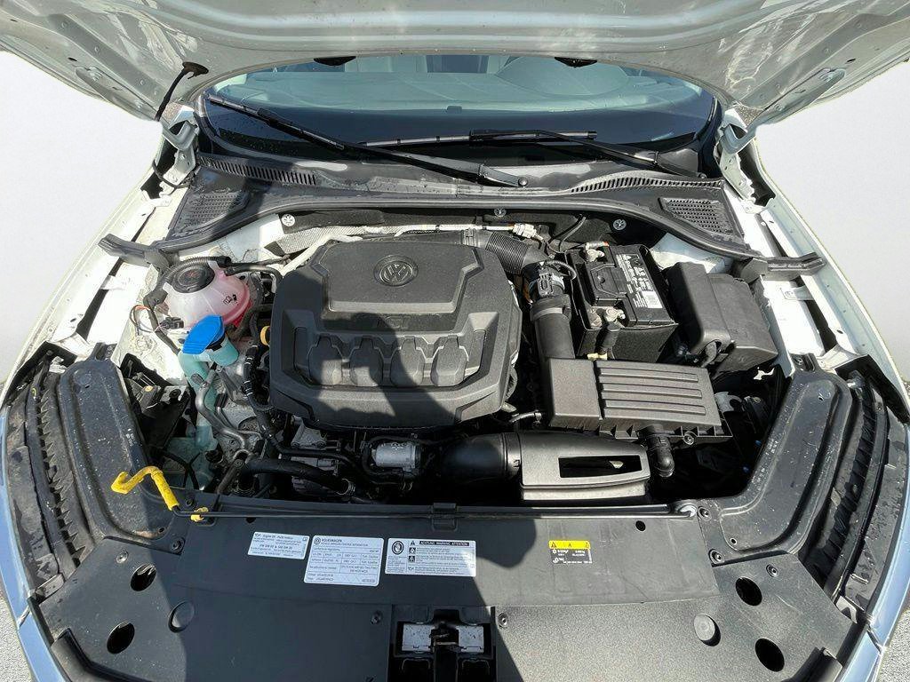 Certified 2020 Volkswagen Passat 2.0T R-Line FWD image 32
