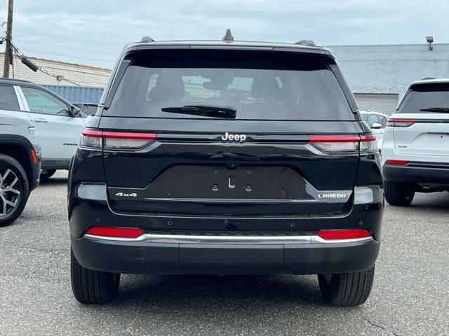 Certified 2023 Jeep Grand Cherokee Laredo w/ Luxury Tech Group I AWD/4WD image 6