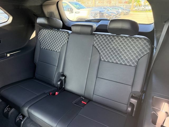 New 2026 GMC Acadia Denali w/ Super Cruise Package FWD image 12