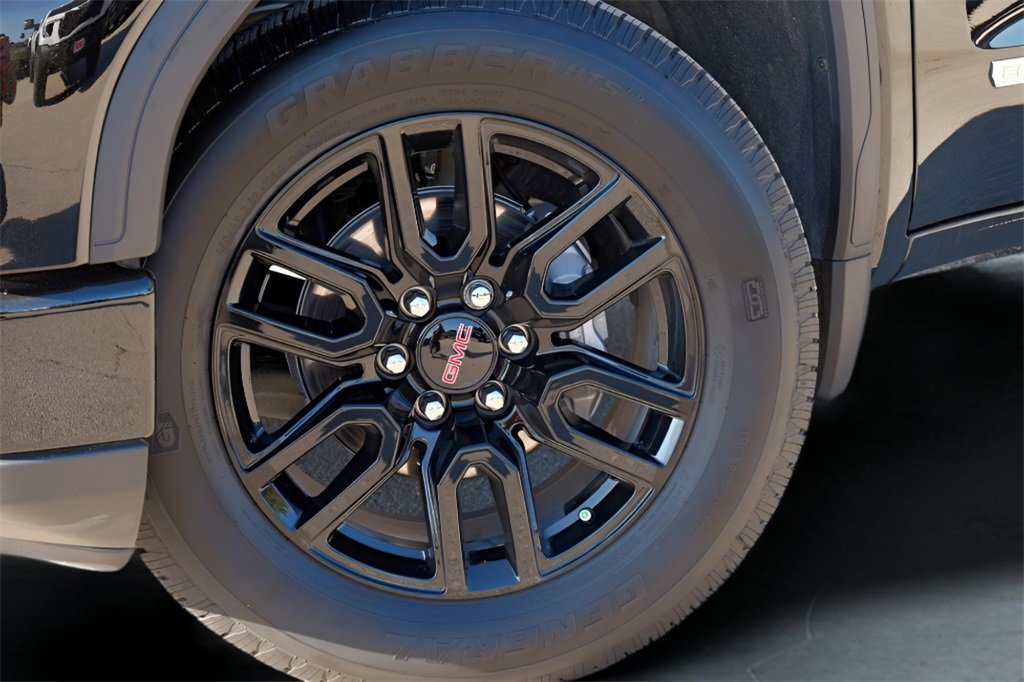 New 2026 GMC Sierra 1500 Elevation image 29