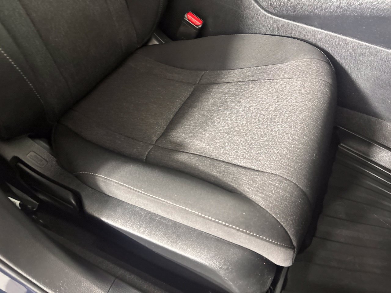 Used 2025 Honda Accord SE image 31