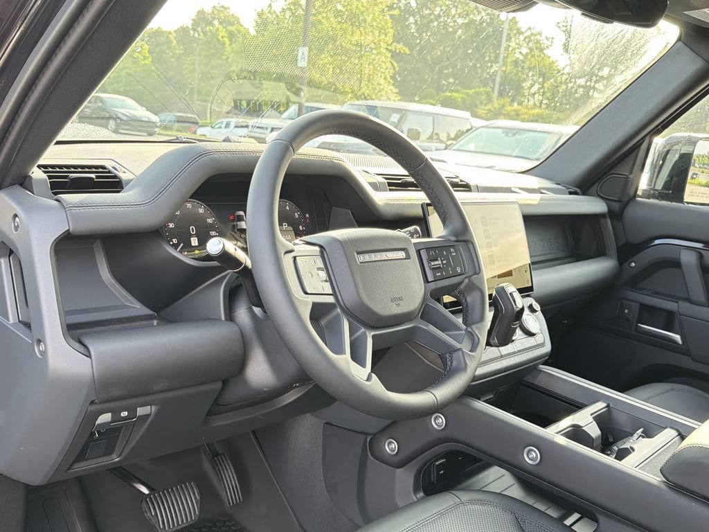 New 2026 Land Rover Defender 110 X-Dynamic SE AWD/4WD image 10