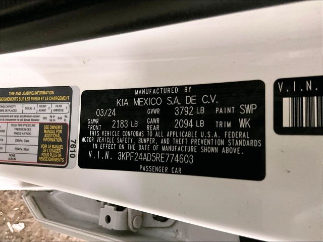 Used 2024 Kia Forte LXS FWD image 32