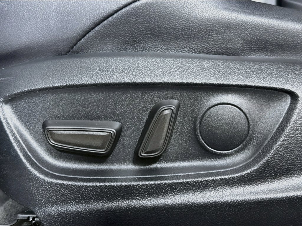 Used 2024 Toyota Corolla XSE FWD image 19