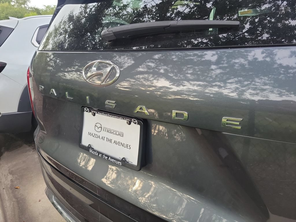 Used 2020 Hyundai Palisade Limited FWD image 12