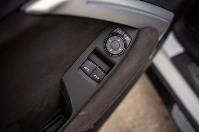 Used 2019 Chevrolet Camaro ZL1 RWD image 14