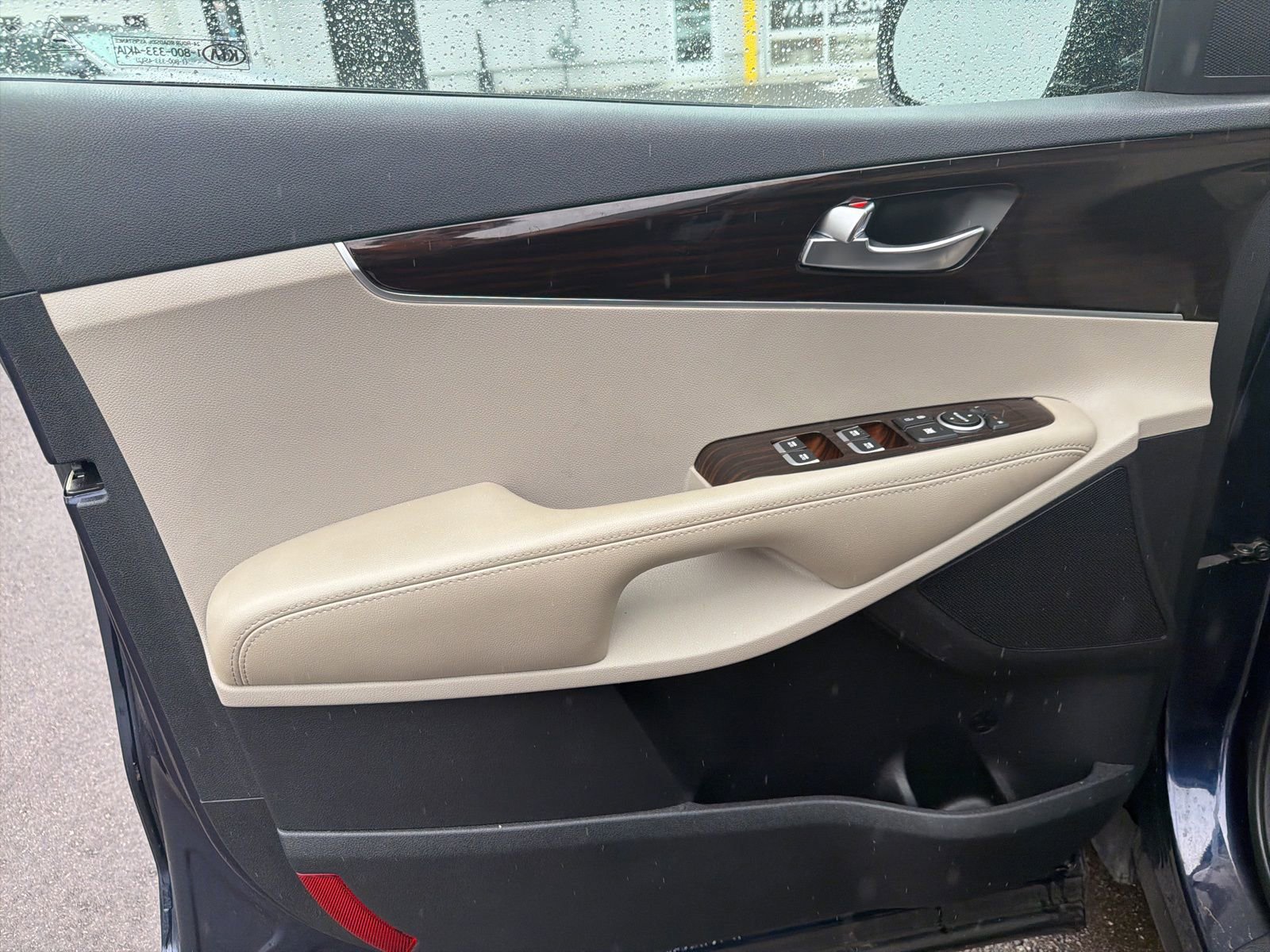 Used 2020 Kia Sorento S image 10