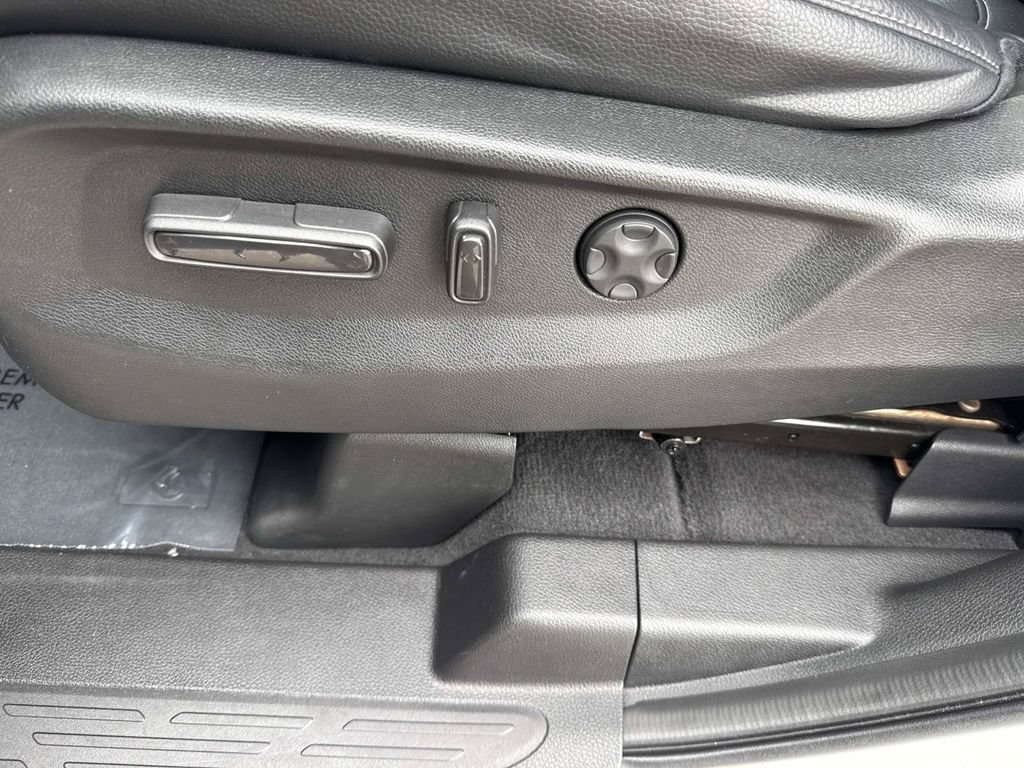 Used 2023 Honda Odyssey Touring image 25